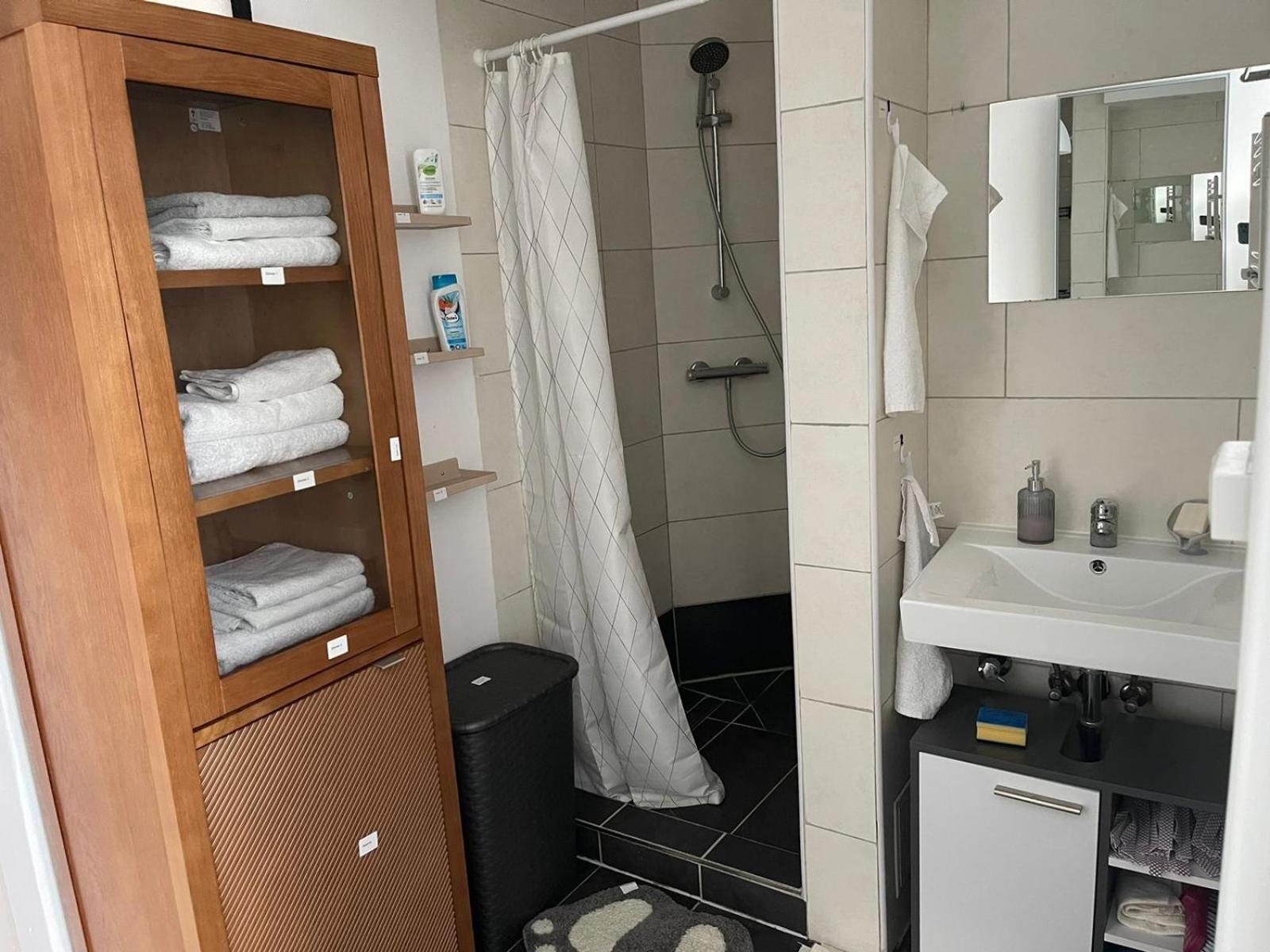 Luxurioeses Zimmer 10Min Zum Universitaet Kassel Buitenkant foto