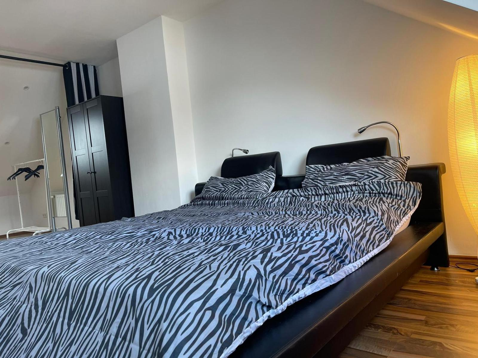 Luxurioeses Zimmer 10Min Zum Universitaet Kassel Buitenkant foto